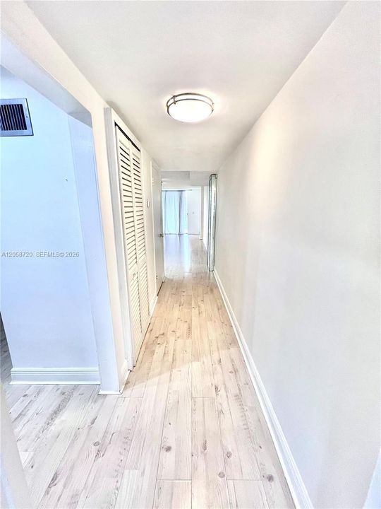 В аренду: $1,975 (1 спален, 1 ванн, 865 Квадратных фут)