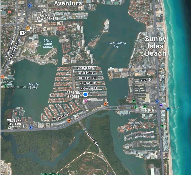 Walking distance to Sunny Isles, 10 minutes from Aventura Mall or Bal Harbour Mall.