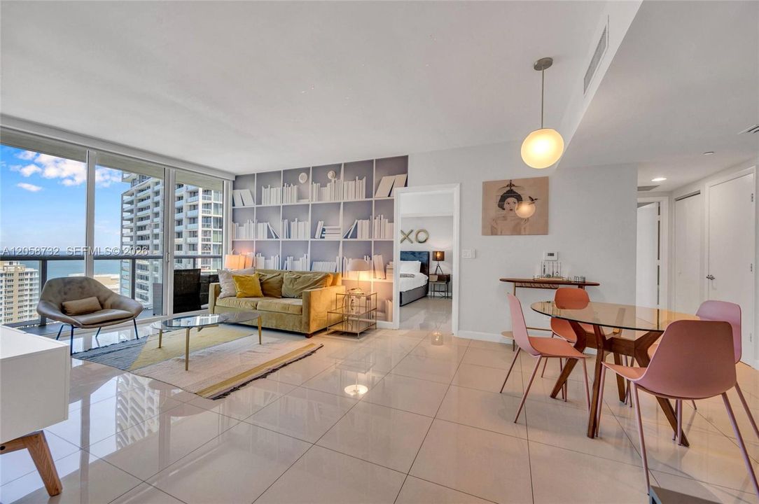 En Venta: $685,000 (1 camas, 1 baños, 898 Pies cuadrados)