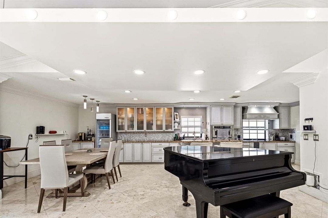 Dining / Kitchen