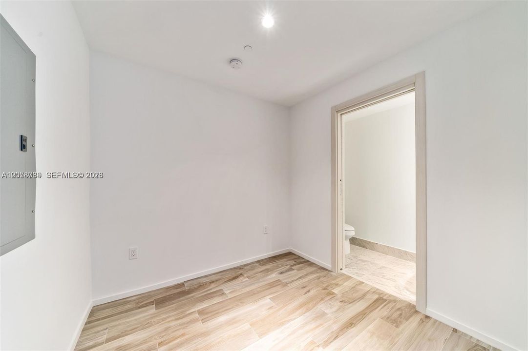 В аренду: $6,350 (2 спален, 2 ванн, 1119 Квадратных фут)
