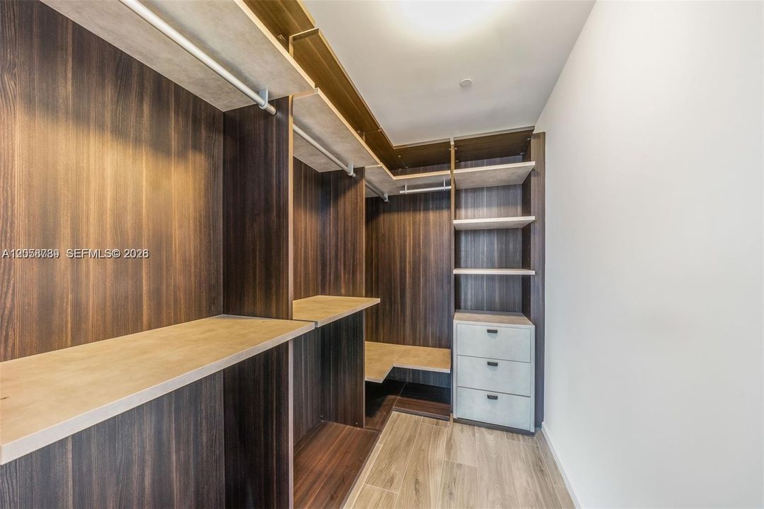 В аренду: $6,350 (2 спален, 2 ванн, 1119 Квадратных фут)