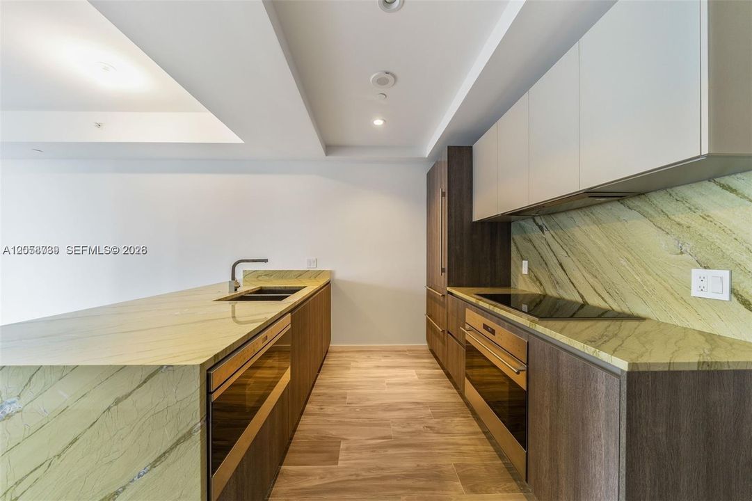 В аренду: $6,350 (2 спален, 2 ванн, 1119 Квадратных фут)