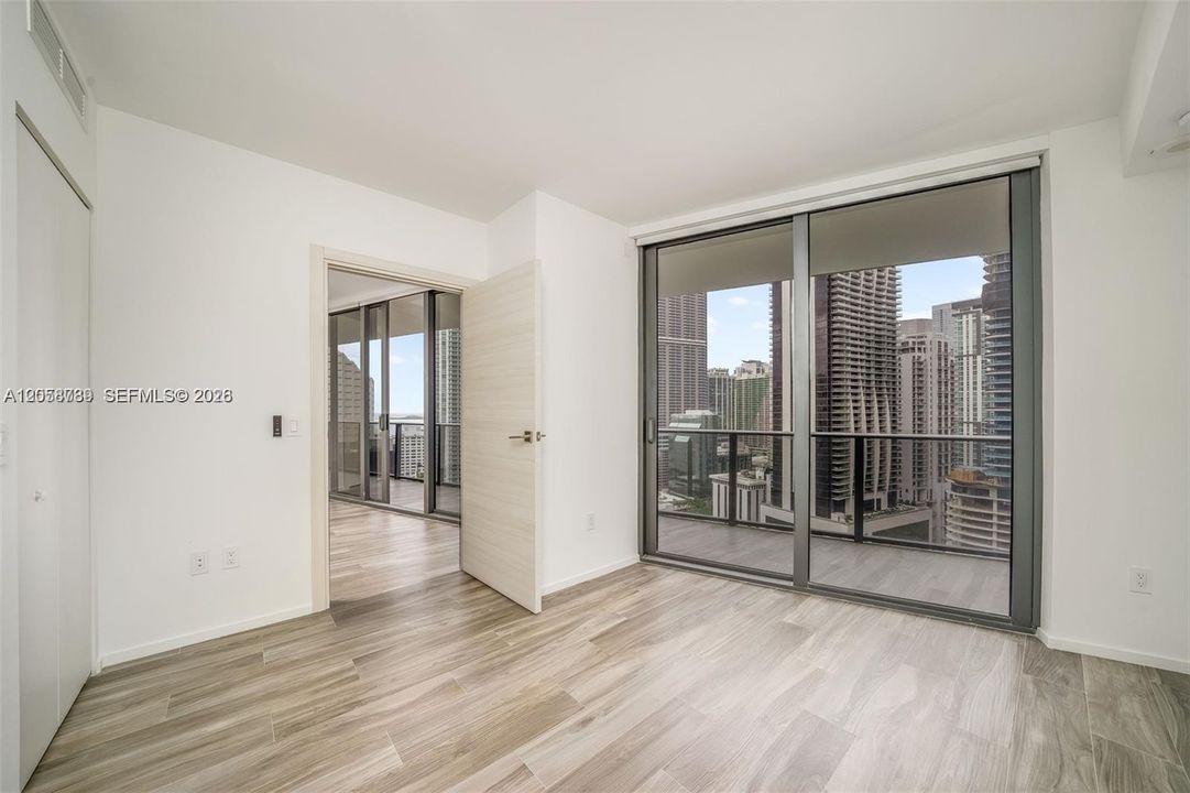 В аренду: $6,350 (2 спален, 2 ванн, 1119 Квадратных фут)