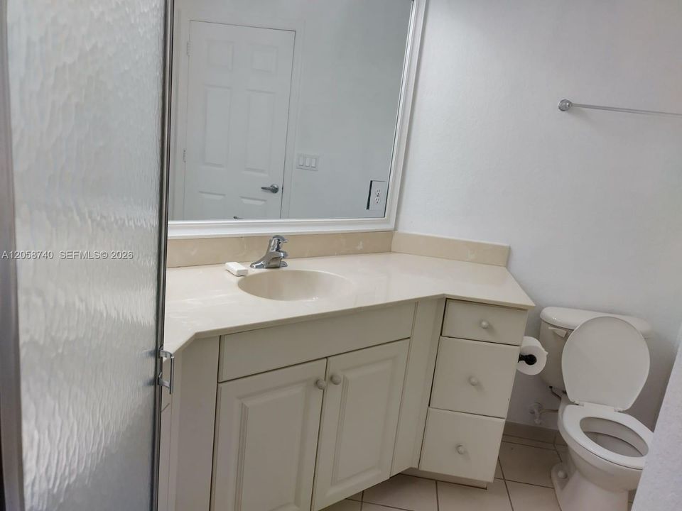 For Sale: $225,000 (3 beds, 2 baths, 1049 Square Feet)