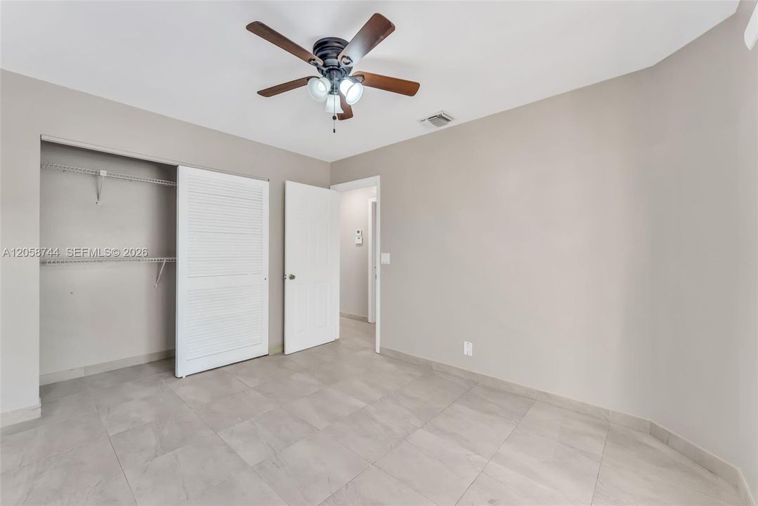 В аренду: $3,650 (4 спален, 3 ванн, 1558 Квадратных фут)