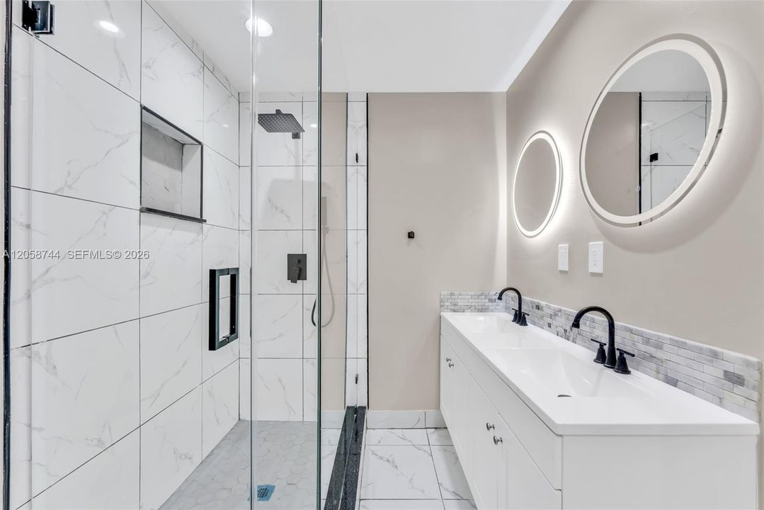 В аренду: $3,650 (4 спален, 3 ванн, 1558 Квадратных фут)