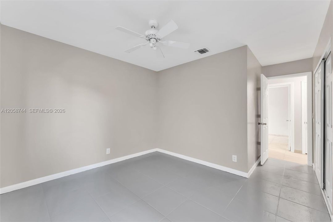 В аренду: $3,650 (4 спален, 3 ванн, 1558 Квадратных фут)