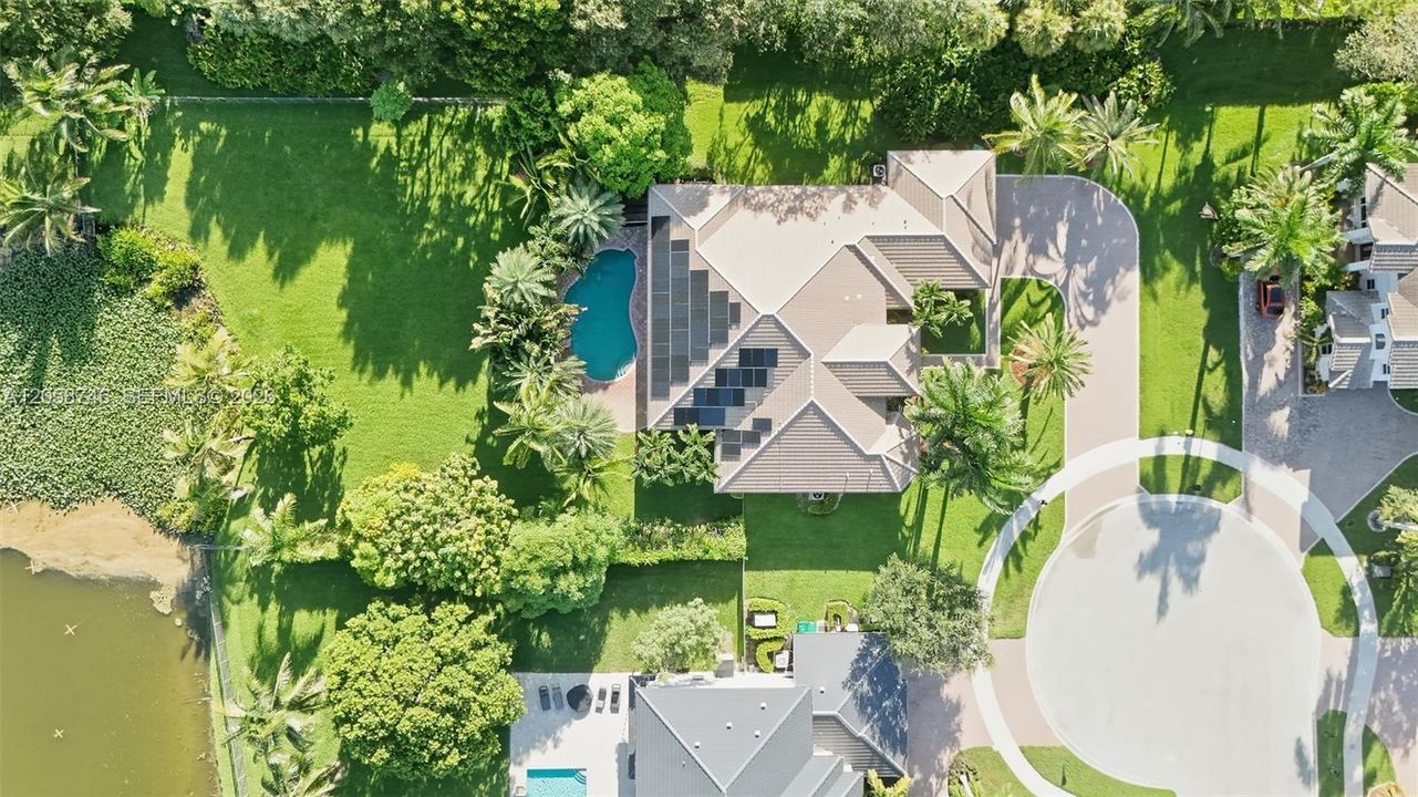 На продажу: $1,800,000 (5 спален, 4 ванн, 3728 Квадратных фут)