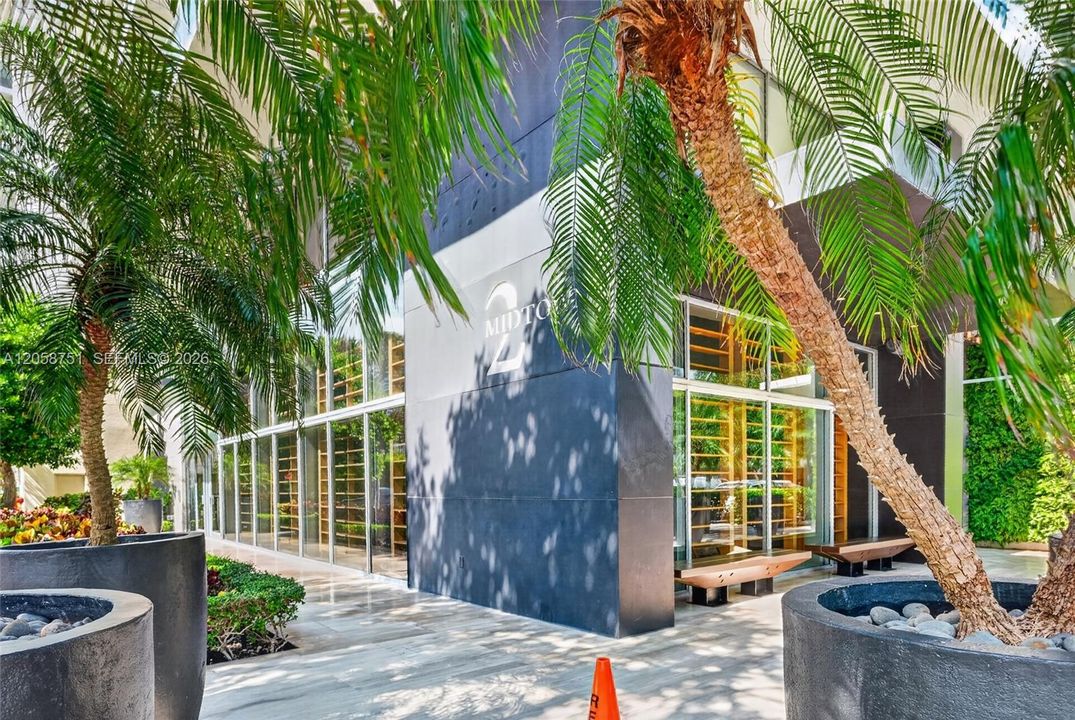Active With Contract: $4,500 (2 beds, 2 baths, 1088 Square Feet)