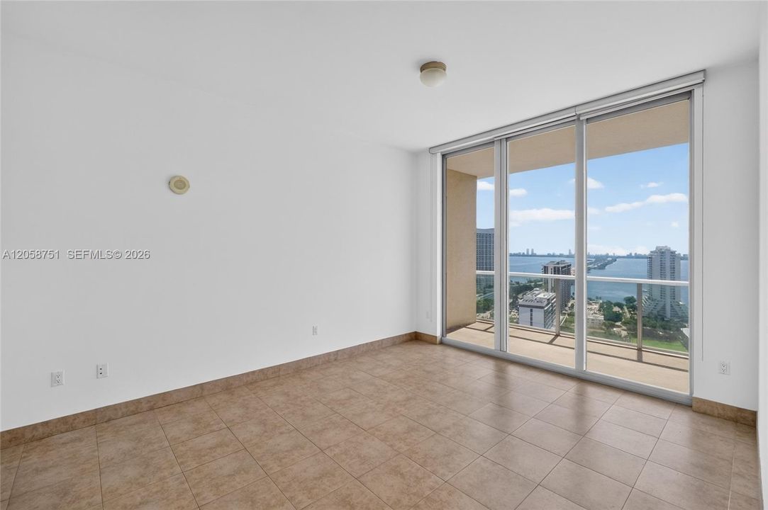 Active With Contract: $4,500 (2 beds, 2 baths, 1088 Square Feet)