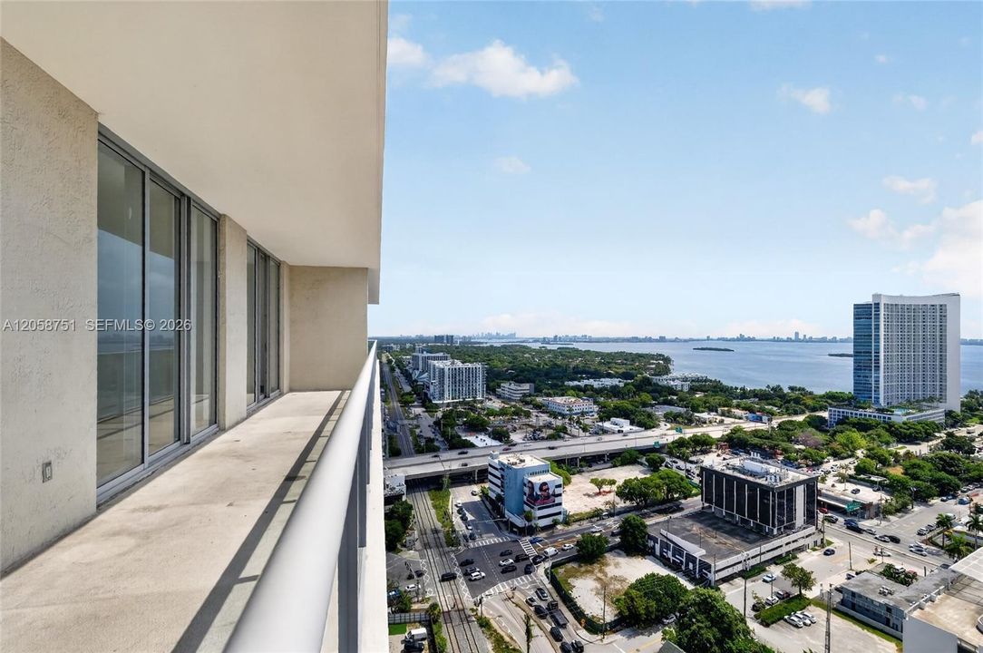 Active With Contract: $4,500 (2 beds, 2 baths, 1088 Square Feet)
