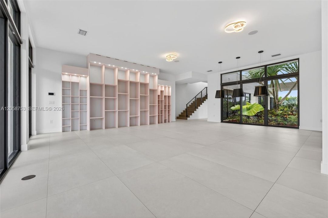 В аренду: $18,000 (5 спален, 6 ванн, 5368 Квадратных фут)