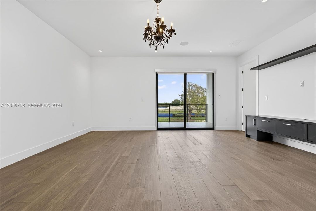 В аренду: $18,000 (5 спален, 6 ванн, 5368 Квадратных фут)