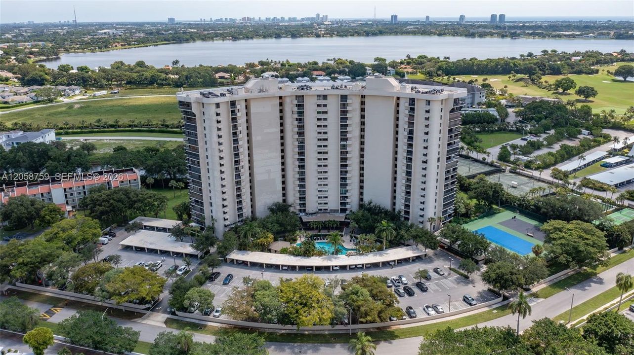 На продажу: $527,900 (3 спален, 3 ванн, 2250 Квадратных фут)