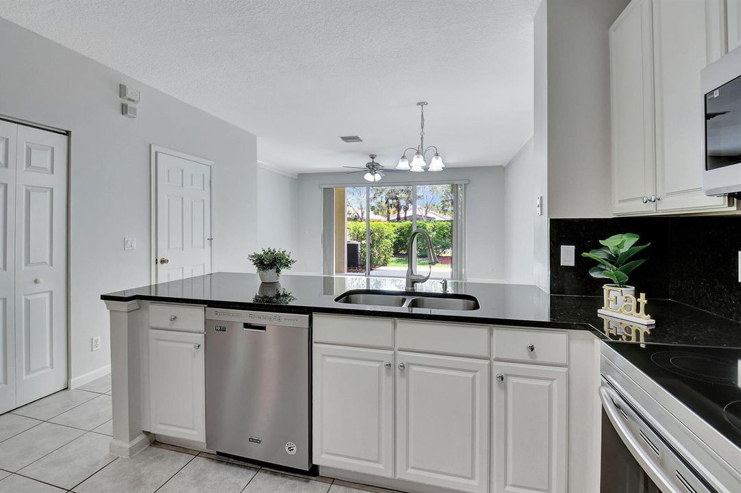 9917 PORTA LEONA LN