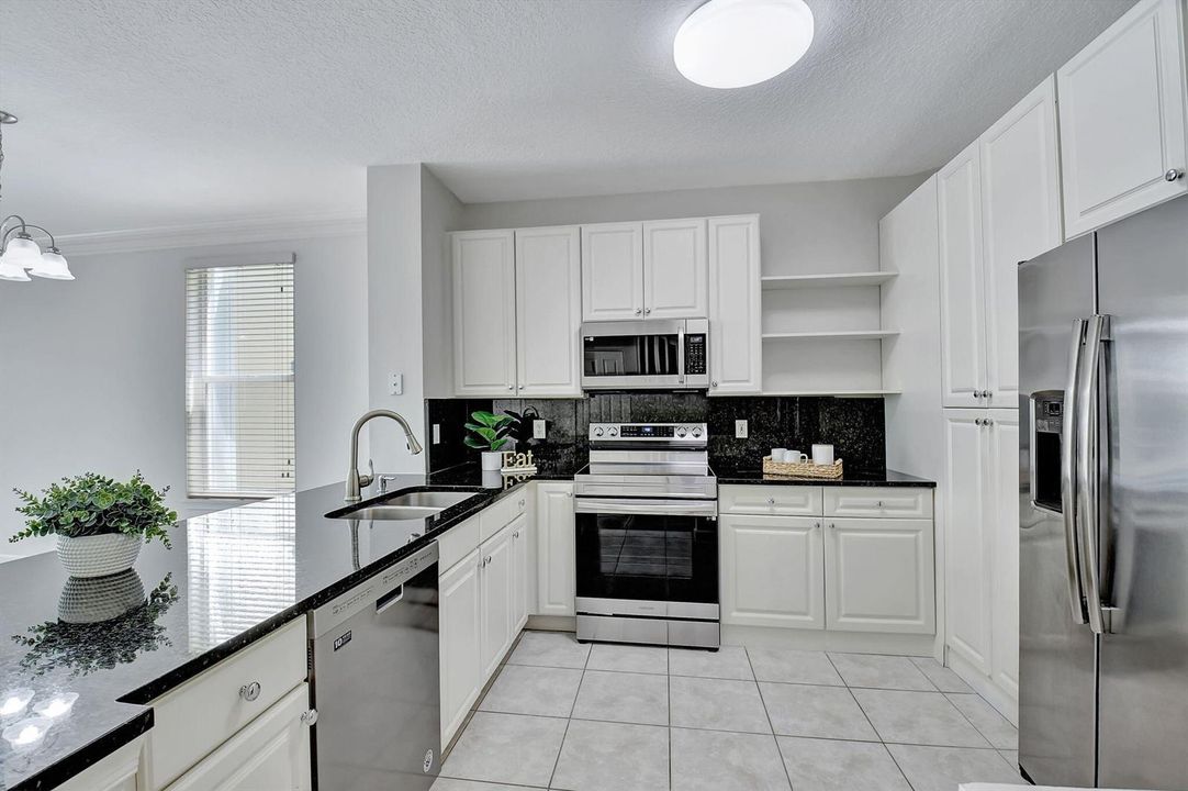 9917 PORTA LEONA LN