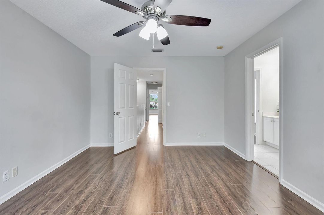 9917 PORTA LEONA LN