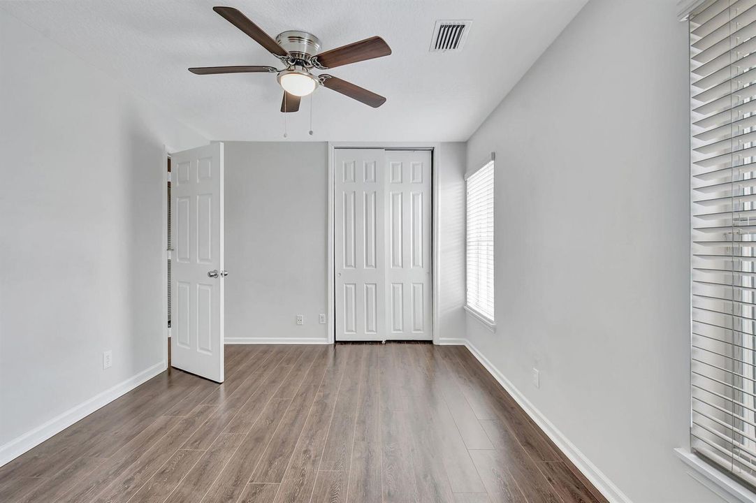 9917 PORTA LEONA LN