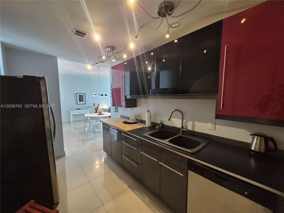 На продажу: $450,000 (1 спален, 1 ванн, 812 Квадратных фут)