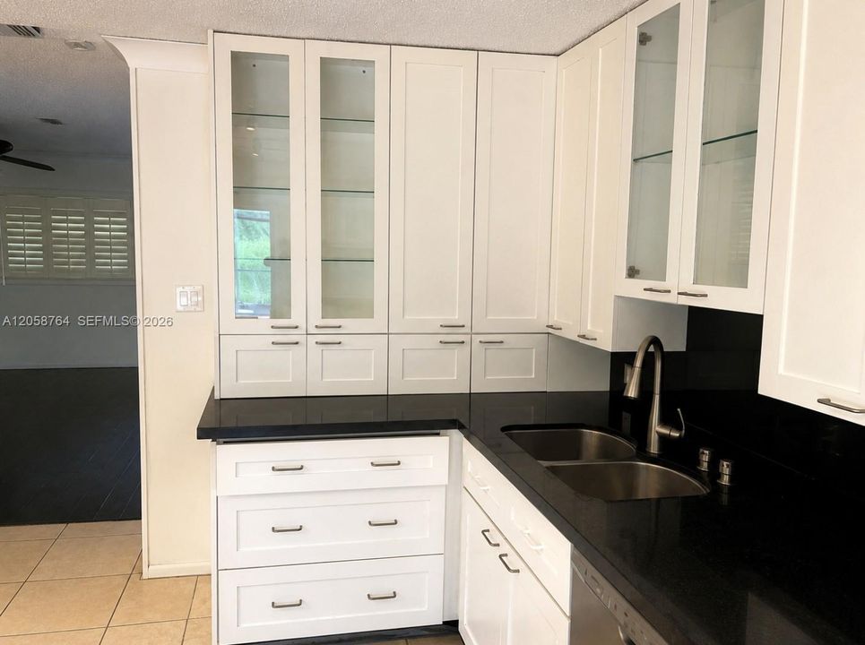 Недавно арендовано: $2,950 (3 спален, 2 ванн, 1280 Квадратных фут)