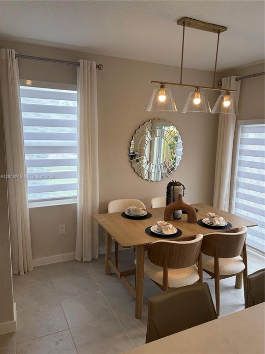 For Rent: $2,500 (3 beds, 3 baths, 1356 Square Feet)