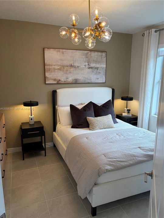 For Rent: $2,500 (3 beds, 3 baths, 1356 Square Feet)