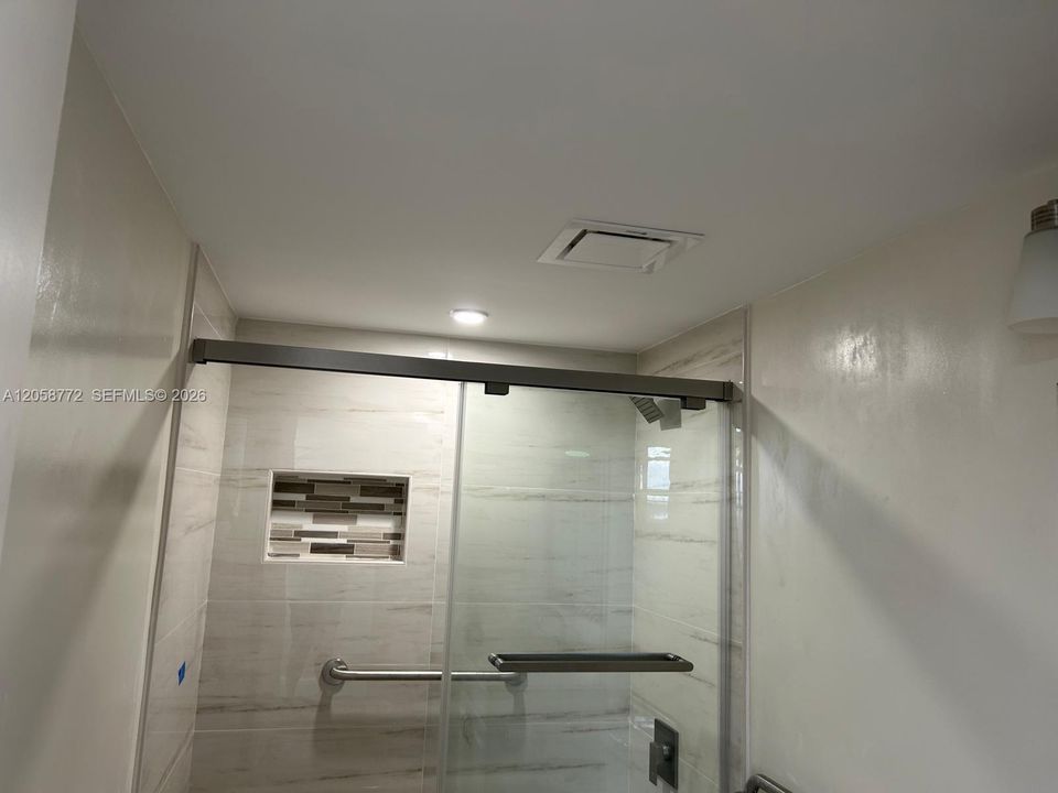 For Rent: $1,875 (2 beds, 2 baths, 1060 Square Feet)