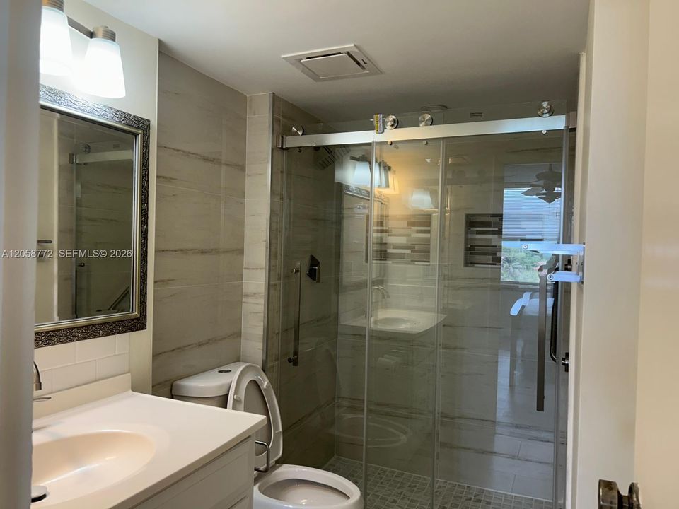 For Rent: $1,875 (2 beds, 2 baths, 1060 Square Feet)