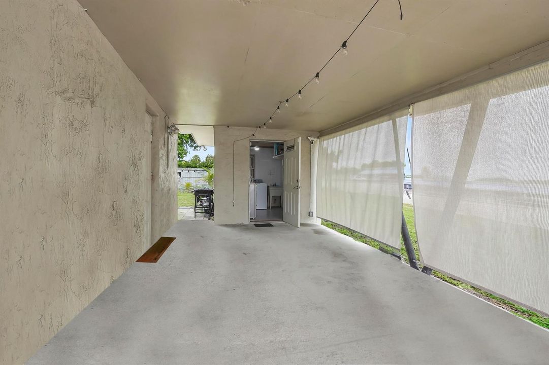 19 Patio 01