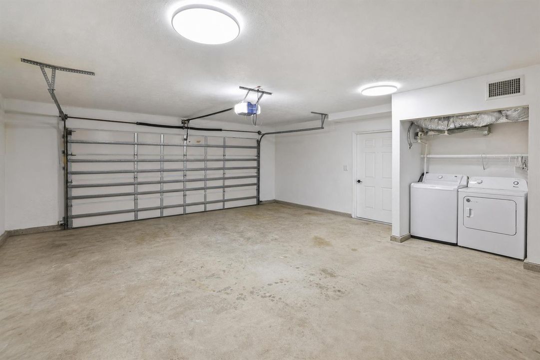 2-Car Garage