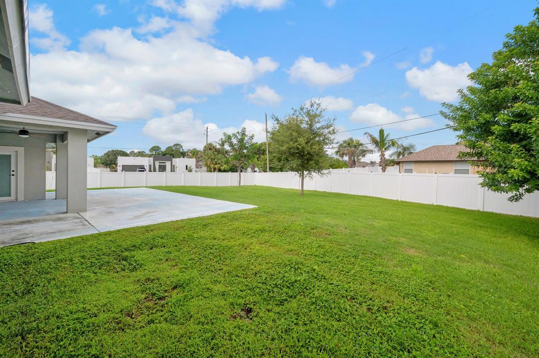 2094 SW Capeador St - 27