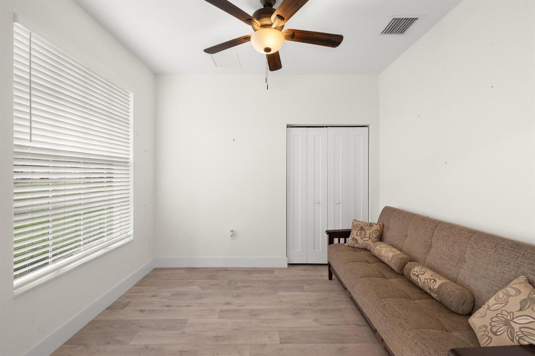 2094 SW Capeador St - 6