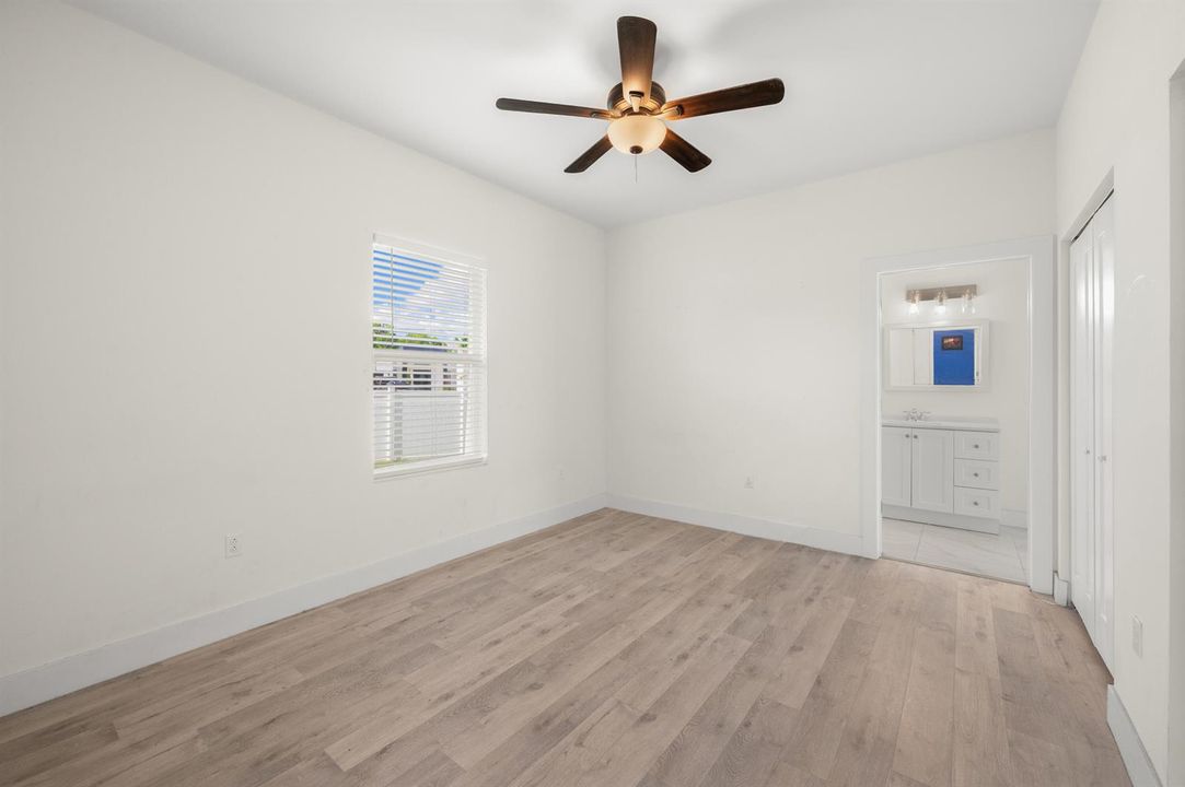 2094 SW Capeador St - 22