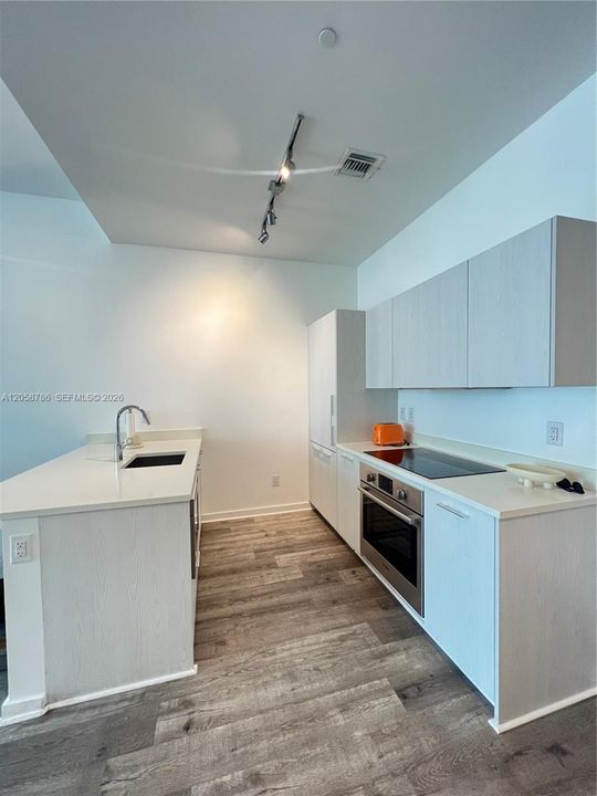 В аренду: $2,990 (1 спален, 1 ванн, 622 Квадратных фут)