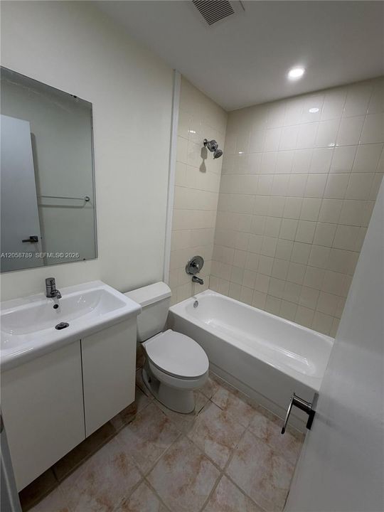 En Venta: $339,997 (2 camas, 2 baños, 1000 Pies cuadrados)