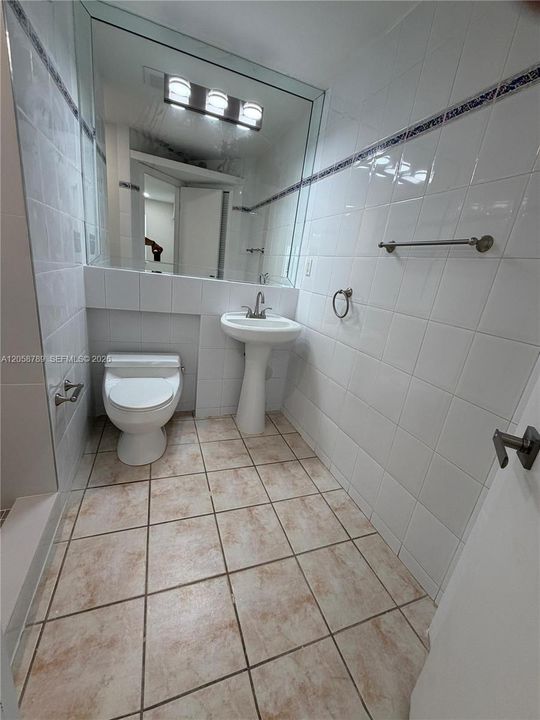 En Venta: $339,997 (2 camas, 2 baños, 1000 Pies cuadrados)
