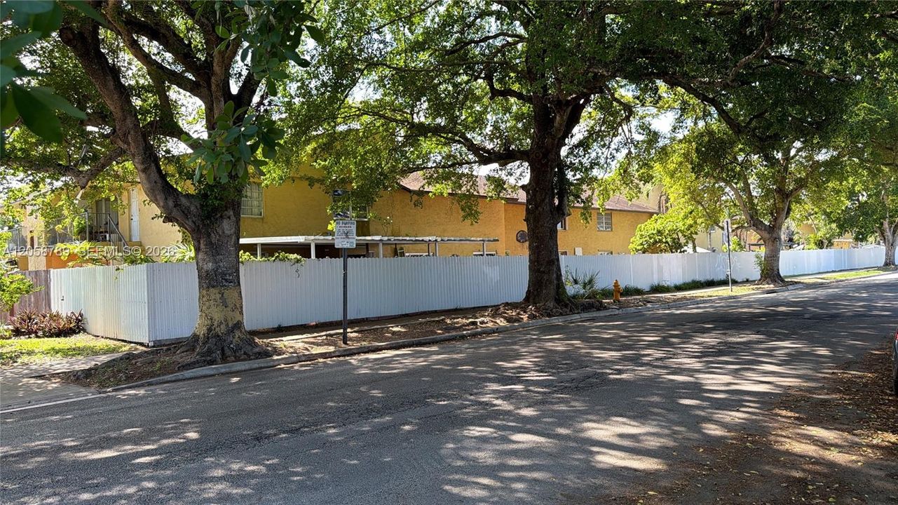 En Venta: $339,997 (2 camas, 2 baños, 1000 Pies cuadrados)