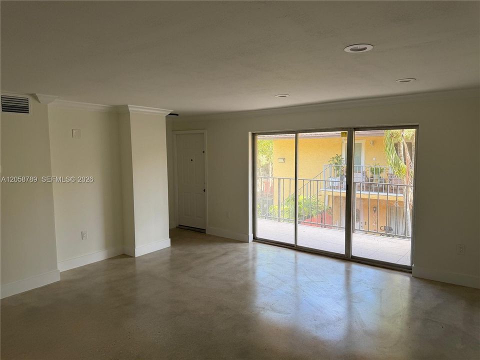 En Venta: $339,997 (2 camas, 2 baños, 1000 Pies cuadrados)