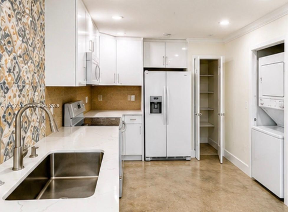 En Venta: $339,997 (2 camas, 2 baños, 1000 Pies cuadrados)