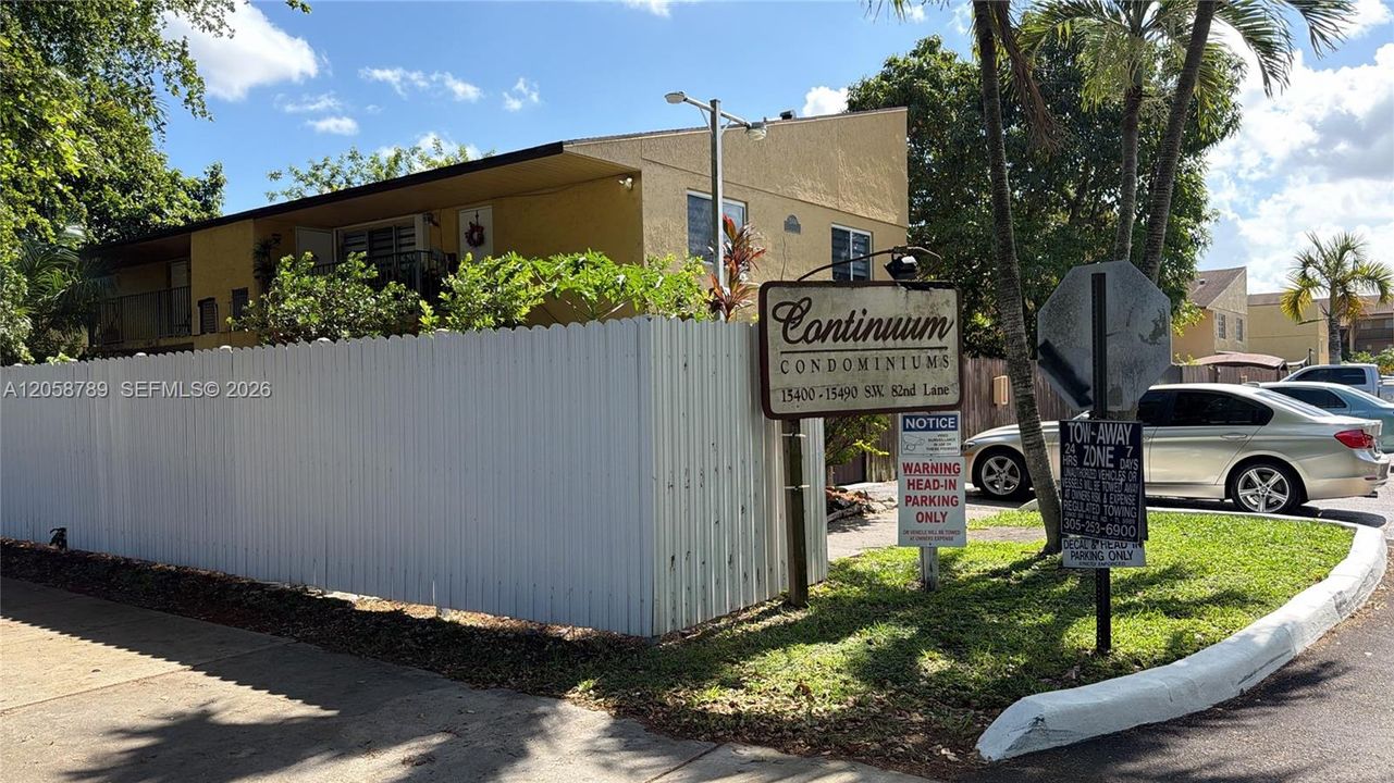 En Venta: $339,997 (2 camas, 2 baños, 1000 Pies cuadrados)