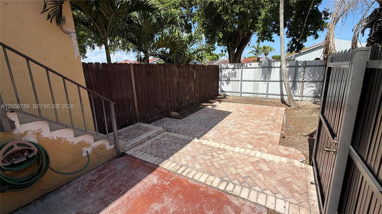 En Venta: $339,997 (2 camas, 2 baños, 1000 Pies cuadrados)