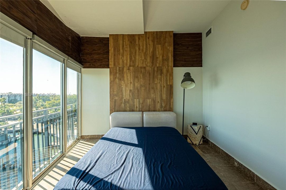 For Rent: $3,000 (2 beds, 2 baths, 1042 Square Feet)