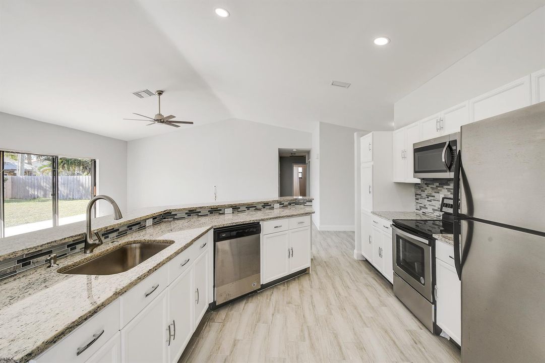 6-Kitchen 2