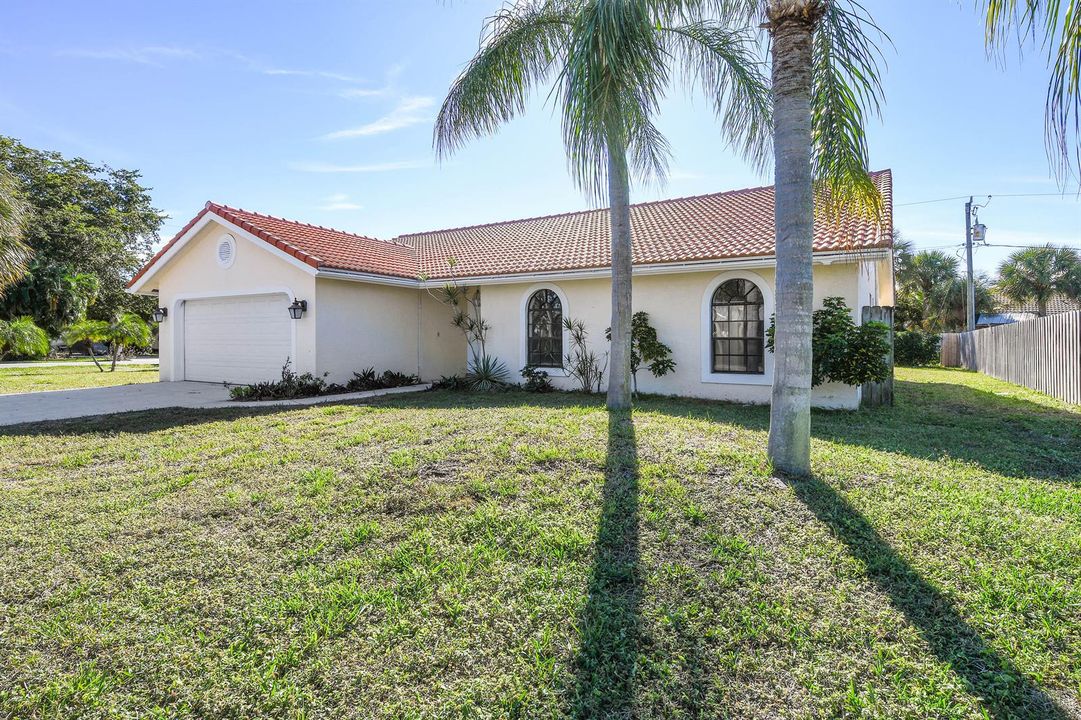 2 Front of house