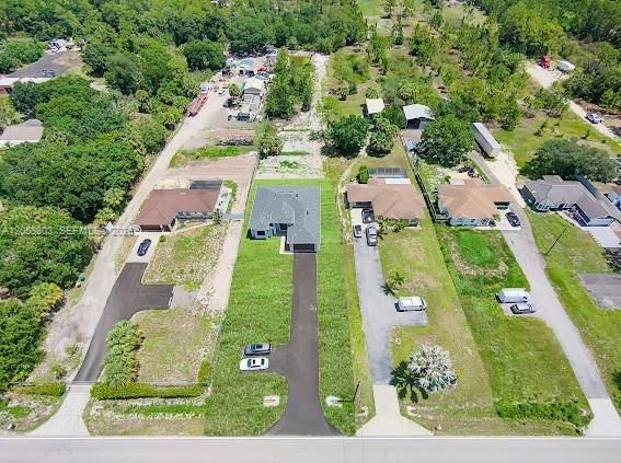 На продажу: $595,000 (3 спален, 2 ванн, 2004 Квадратных фут)