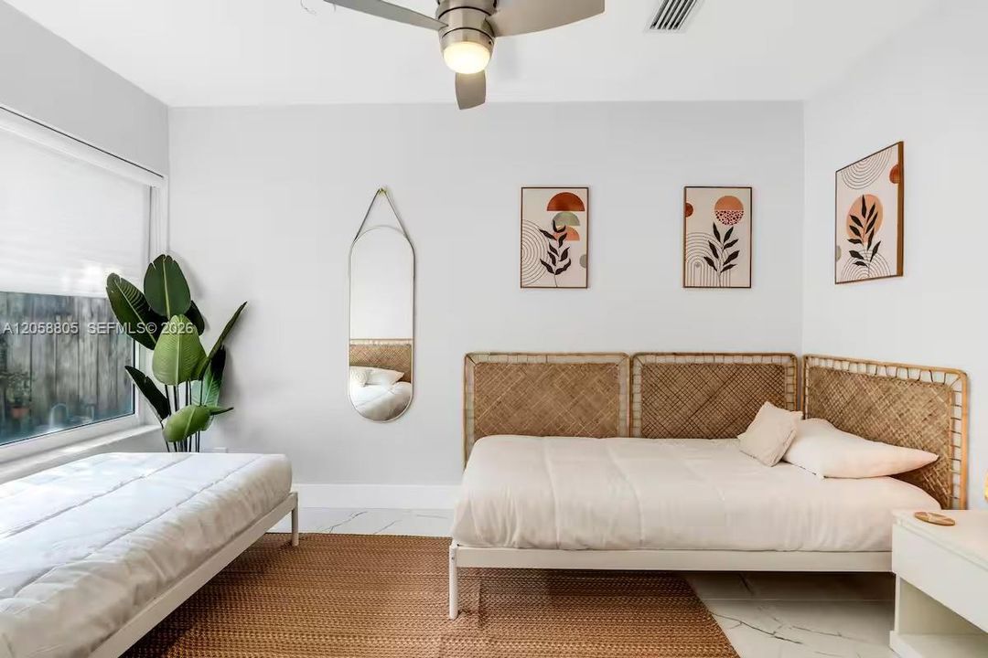 В аренду: $7,750 (3 спален, 2 ванн, 1612 Квадратных фут)