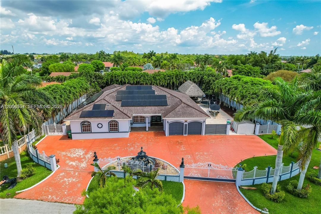 На продажу: $1,299,000 (5 спален, 4 ванн, 3319 Квадратных фут)