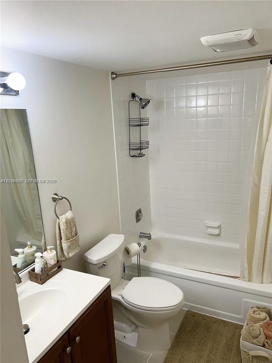 En Venta: $117,000 (2 camas, 2 baños, 1085 Pies cuadrados)