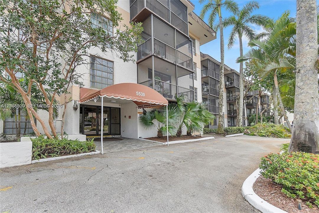En Venta: $117,000 (2 camas, 2 baños, 1085 Pies cuadrados)